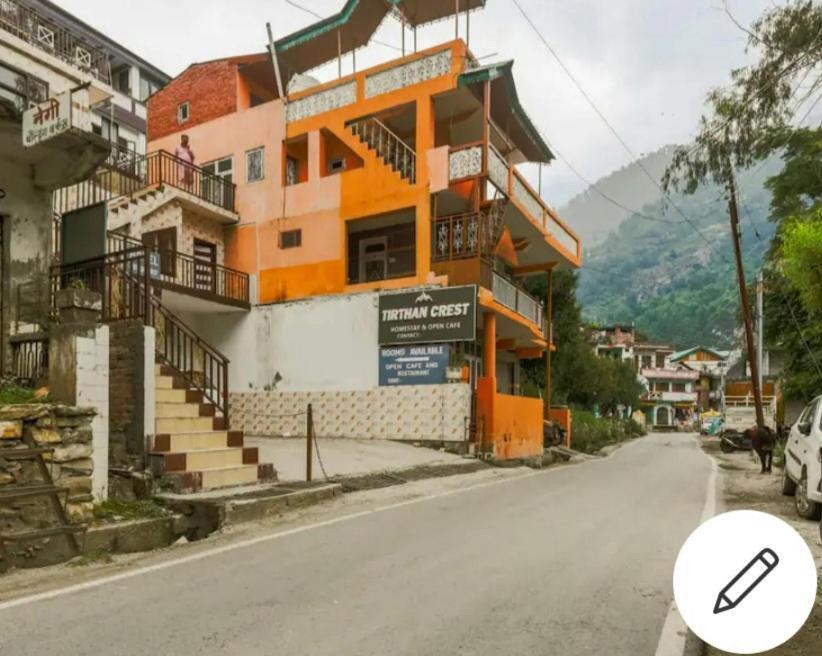 Tirthan Crest Homestay Banjar Экстерьер фото